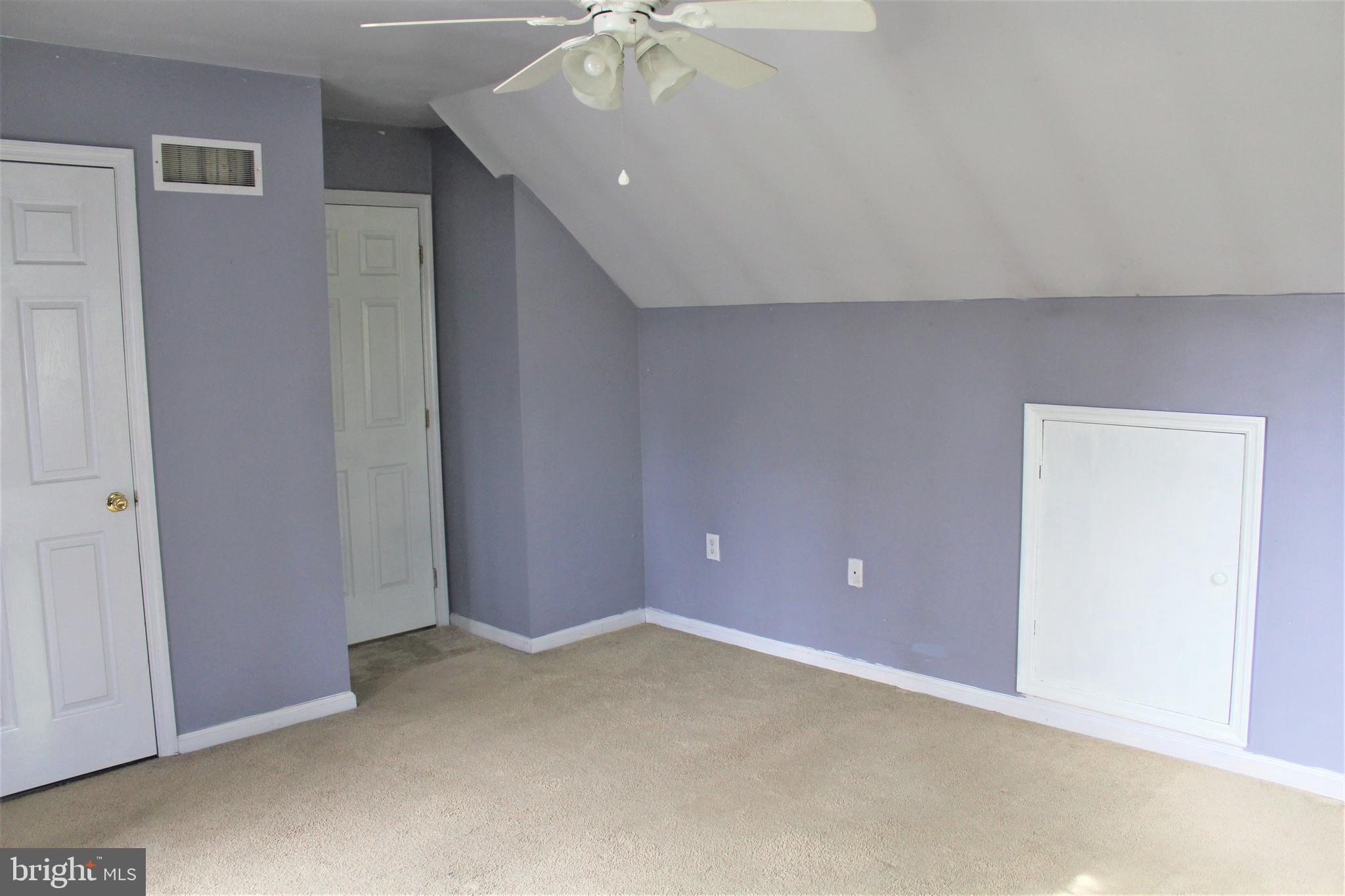 4335 Stoudts Ferry Bridge Road Reading, PA 19605 - Photo 19 of 29 BEDROOM 3