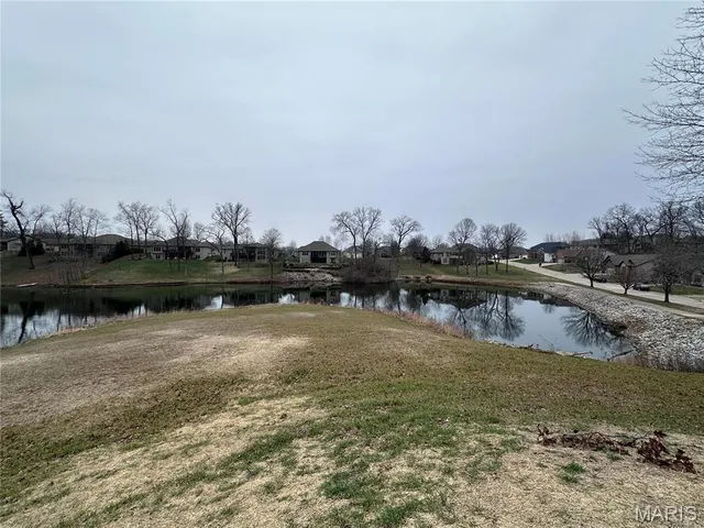 $109,900 | 58 Stonebridge Crossing Drive, Maryville, IL 62062