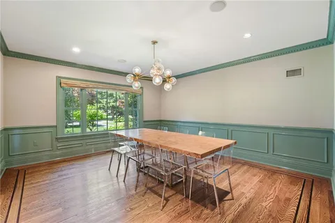 $2,795,000 | 100 Garden Road, Scarsdale, NY 10583