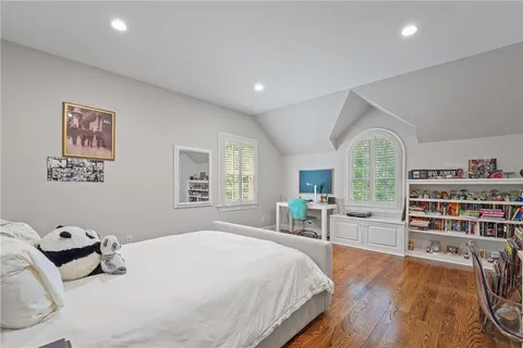 $2,795,000 | 100 Garden Road, Scarsdale, NY 10583