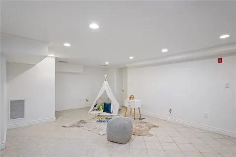 $2,795,000 | 100 Garden Road, Scarsdale, NY 10583