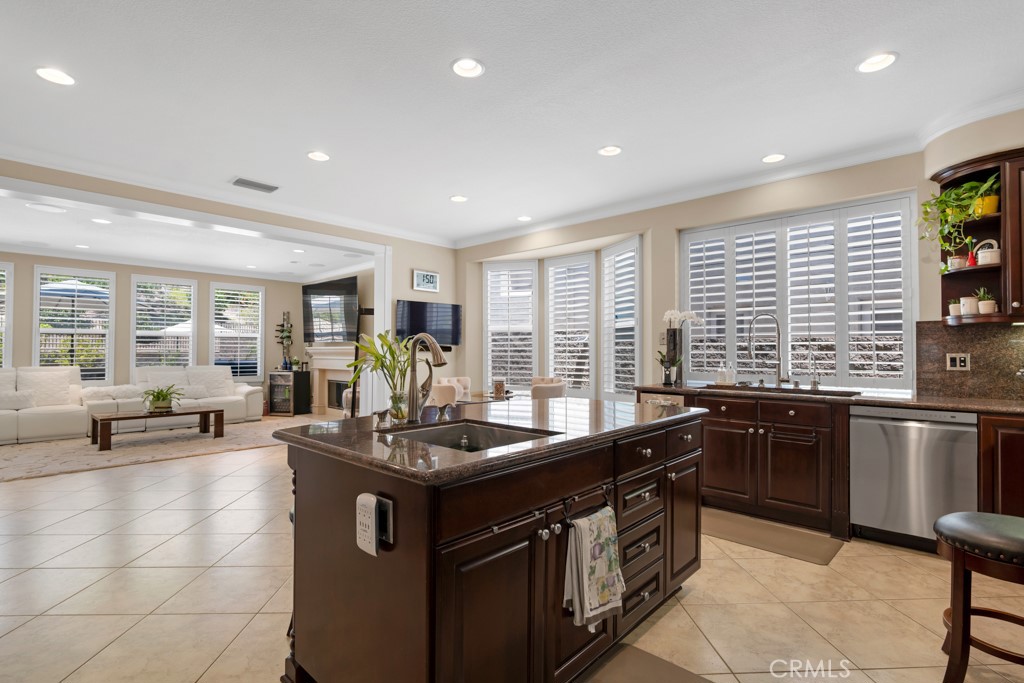 20333 Vía Cellini Porter Ranch, CA 91326 - Photo 26 of 66