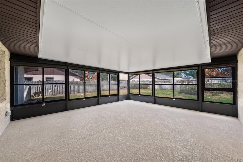 5489 Caurus Court Orlando, FL 32808 - Photo 10 of 33