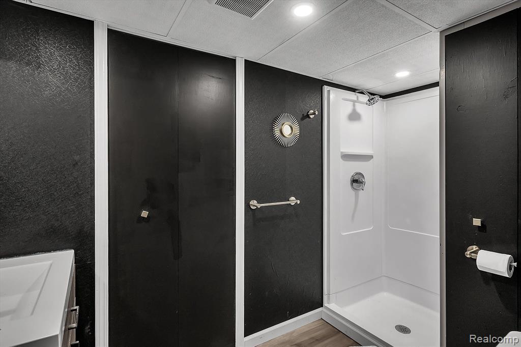 403 Touraine Road Grosse Pointe Farms, MI 48236 - Photo 40 of 50