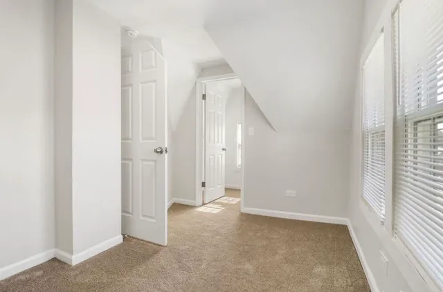 $2,100 | 114 Beachview Drive, Round Lake Beach, IL 60073