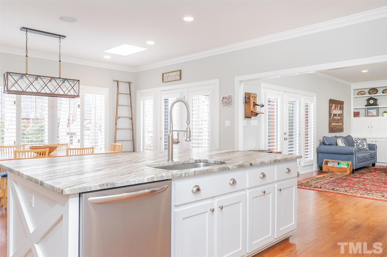 704 Sandown Place Raleigh, NC 27615 - Photo 14 of 30