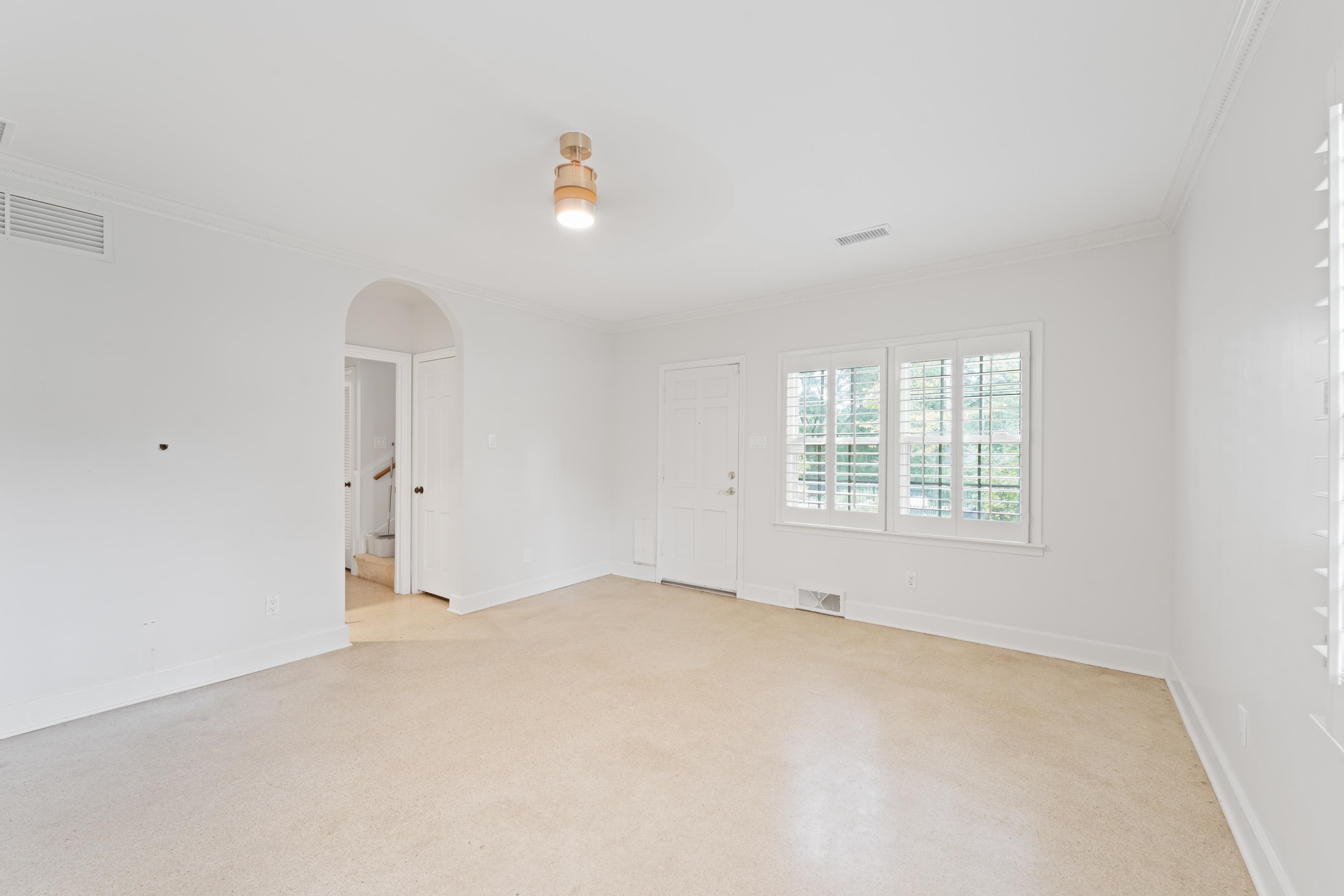 5360 Normandy Road Memphis, TN 38120 - Photo 10 of 40 an empty room with windows
