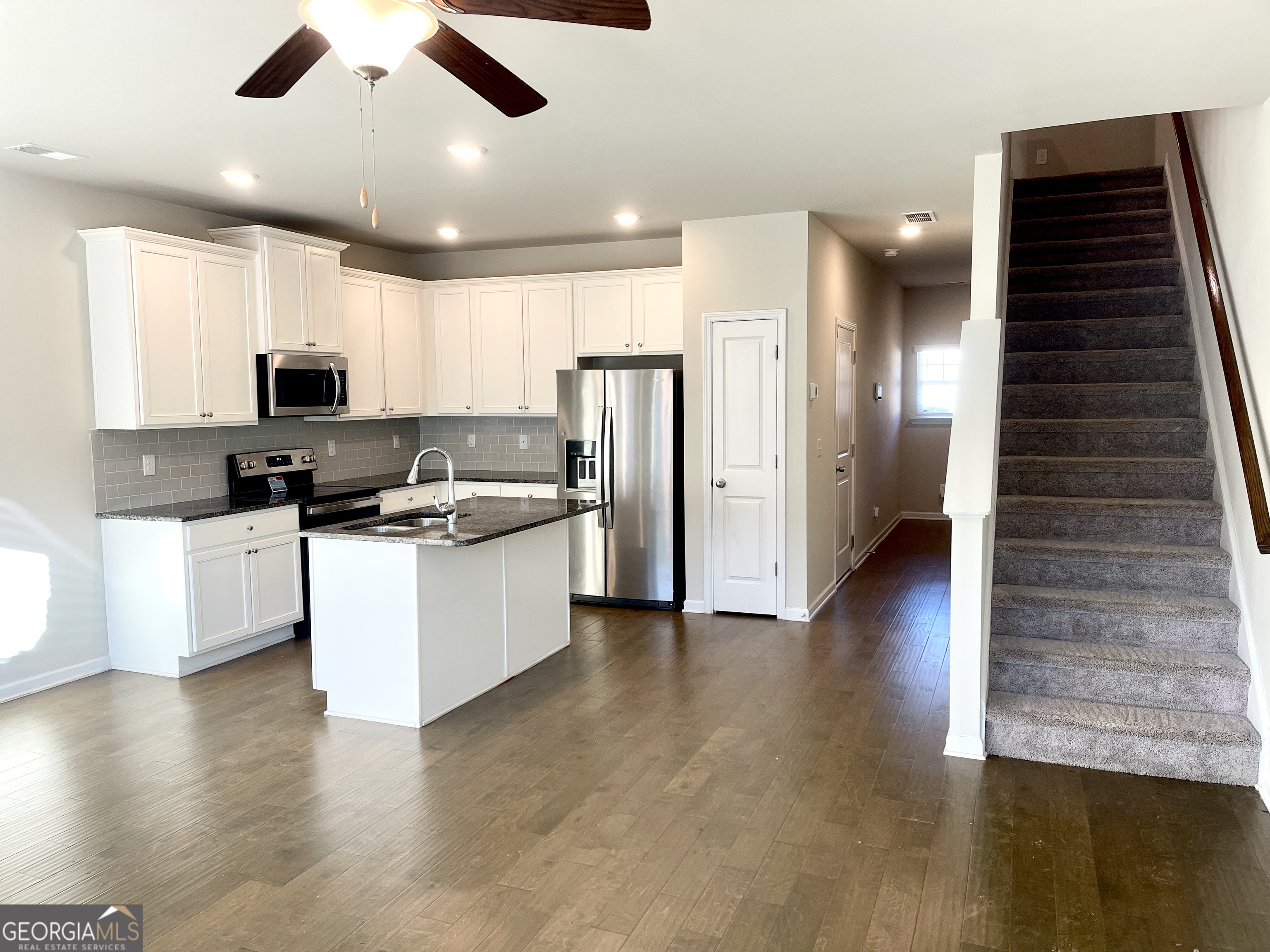 3502 Lakeview Creek Lithonia, GA 30038 - Photo 5 of 21