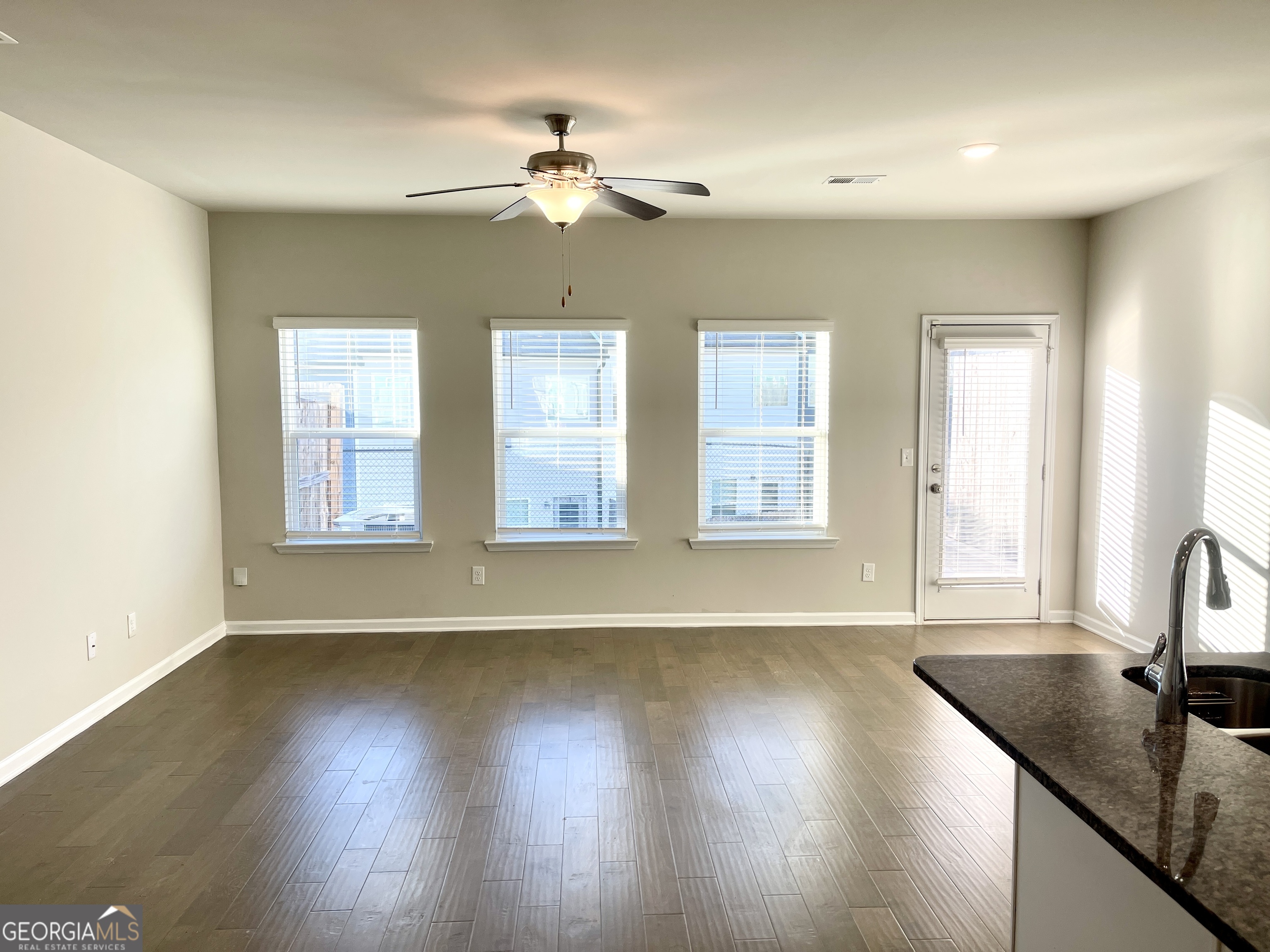 3502 Lakeview Creek Lithonia, GA 30038 - Photo 7 of 21