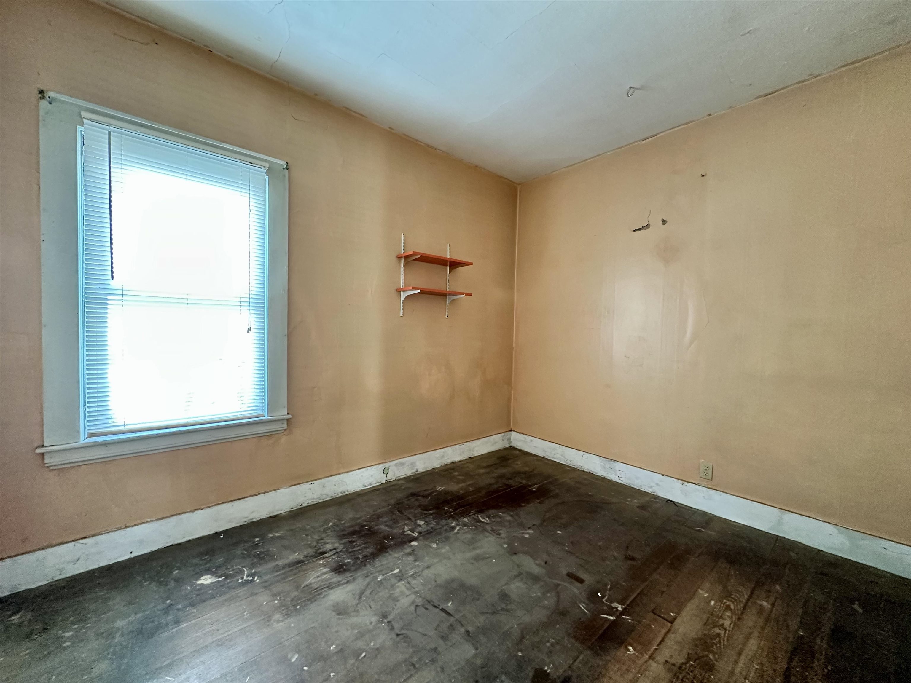 29 Hopkins Street Rutland, VT 05701 - Photo 7 of 18