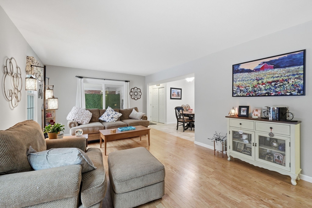 20 Jamestown Drive, Unit B Springfield, MA 01108 - Photo 1 of 41