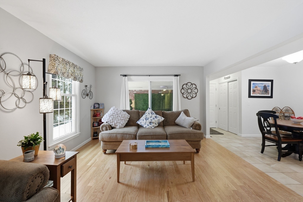 20 Jamestown Drive, Unit B Springfield, MA 01108 - Photo 14 of 41