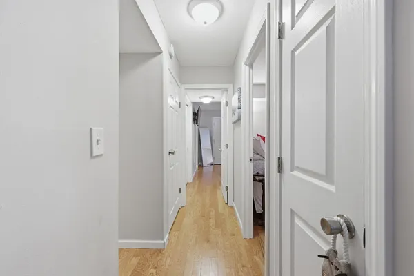 $289,900 | 20 Jamestown Drive, Unit B, Springfield, MA 01108