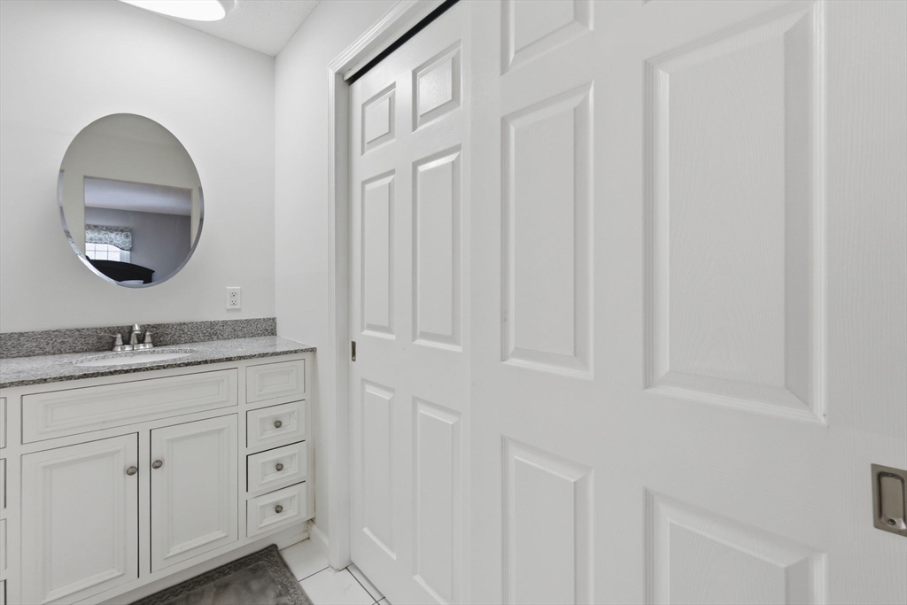 20 Jamestown Drive, Unit B Springfield, MA 01108 - Photo 33 of 41