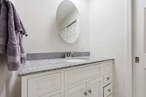 $289,900 | 20 Jamestown Drive, Unit B, Springfield, MA 01108