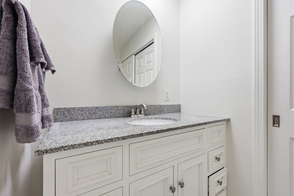 20 Jamestown Drive, Unit B Springfield, MA 01108 - Photo 34 of 41