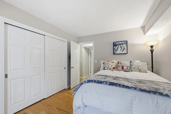 $289,900 | 20 Jamestown Drive, Unit B, Springfield, MA 01108