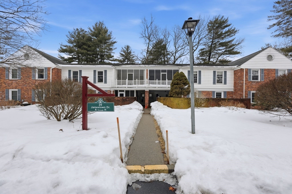 20 Jamestown Drive, Unit B Springfield, MA 01108 - Photo 5 of 41