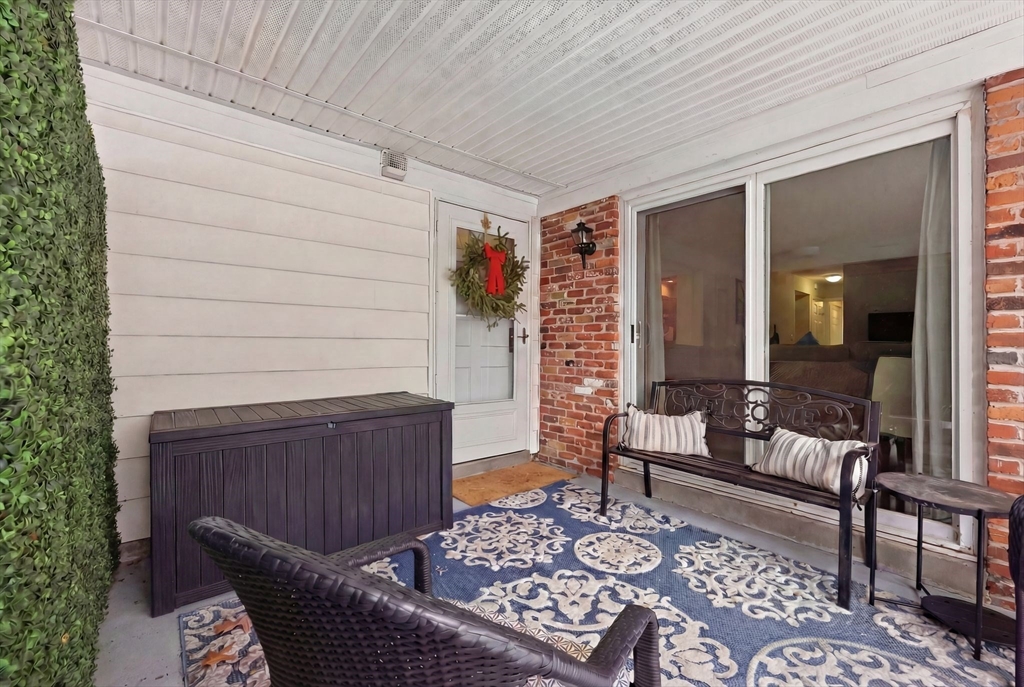 20 Jamestown Drive, Unit B Springfield, MA 01108 - Photo 10 of 41