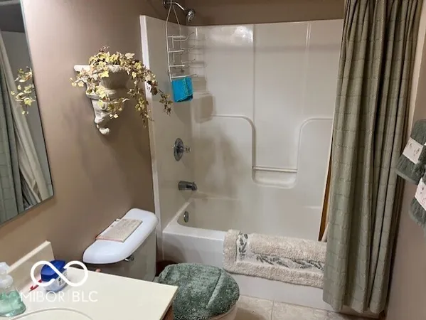 $297,500 | 1010 Louise Court, Seymour, IN 47274