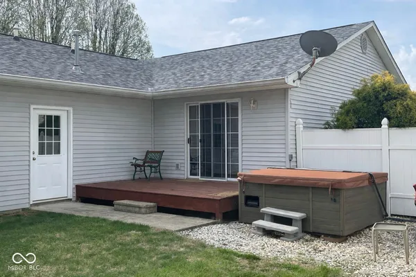 $297,500 | 1010 Louise Court, Seymour, IN 47274