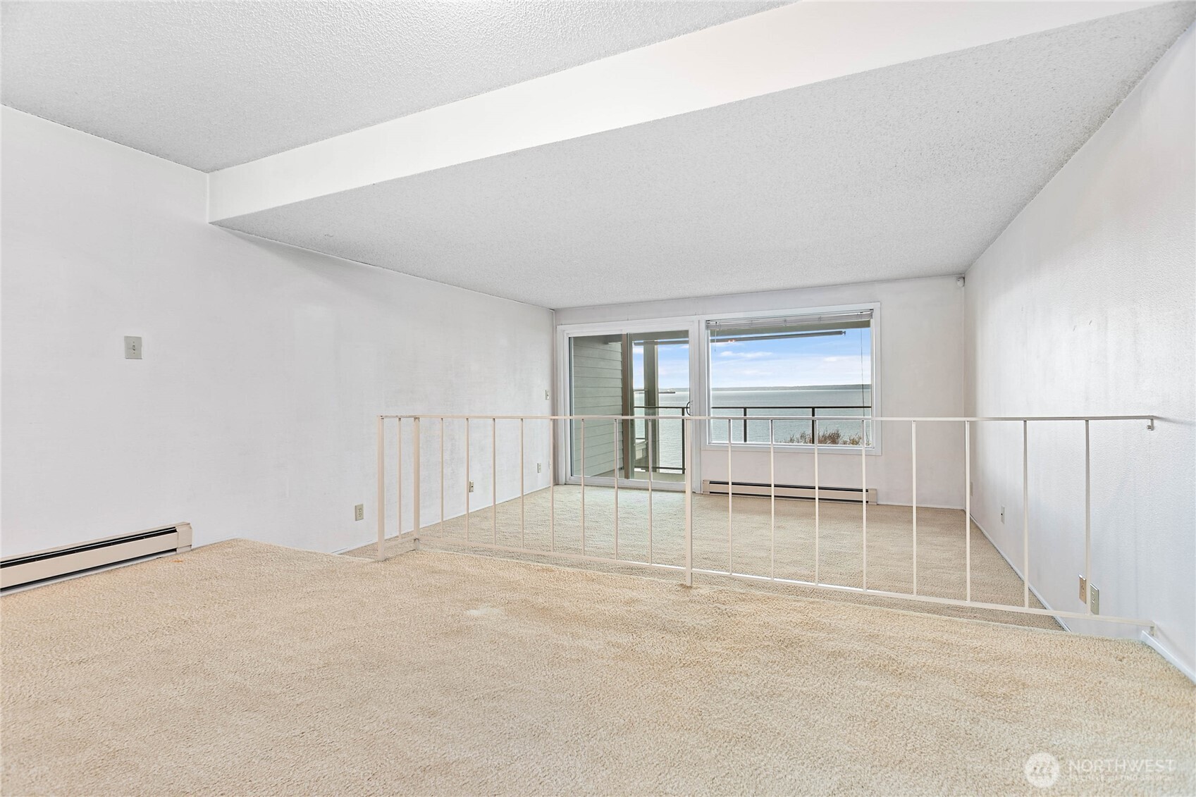600 South State Street, Unit 208 Bellingham, WA 98225 - Photo 5 of 34 an empty room with a fireplace