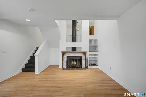 $349,000 | 49 Deer Run, Unit 49, Bethel, CT 06801