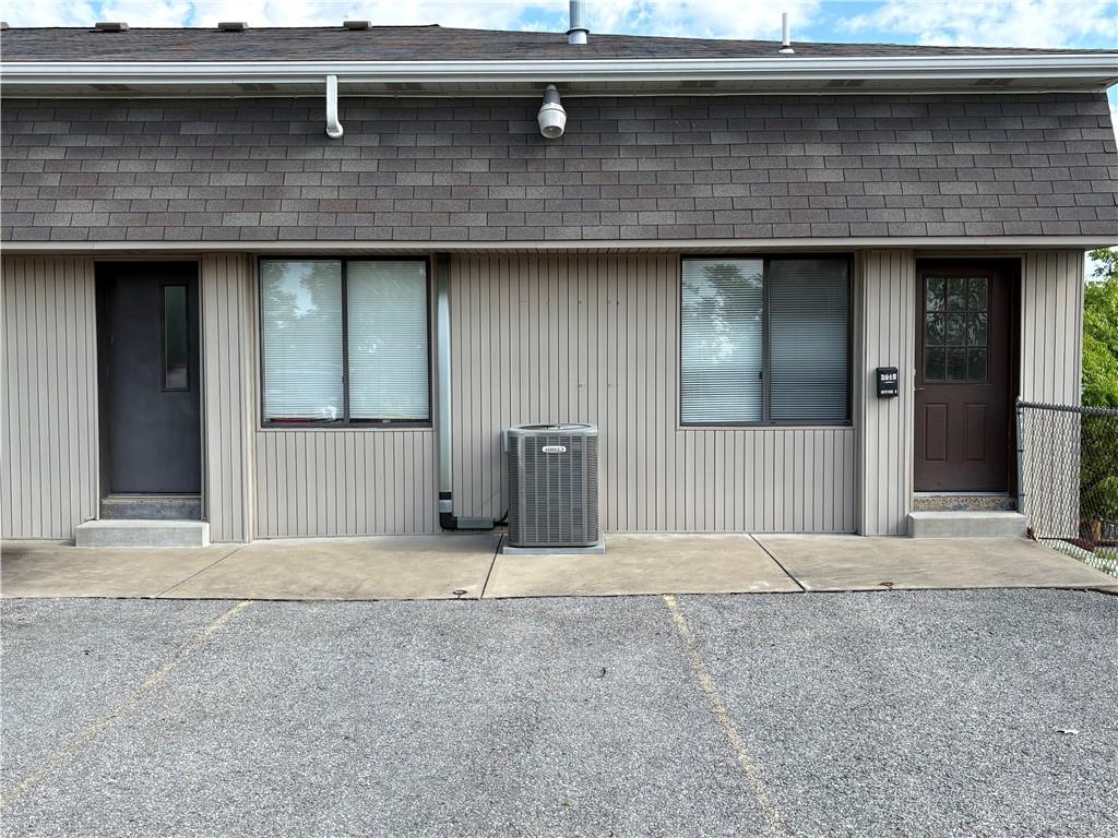 3019 South Park Road, Unit 3 Bethel Park, PA 15102 - Photo 1 of 12 Entrance