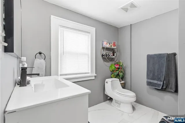 $550,000 | 8 John Street, Pine Brook, NJ 07058