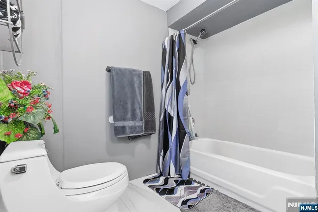 $550,000 | 8 John Street, Pine Brook, NJ 07058