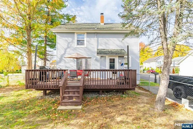 $550,000 | 8 John Street, Pine Brook, NJ 07058