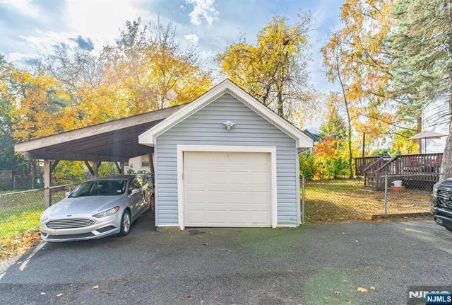 $550,000 | 8 John Street, Pine Brook, NJ 07058