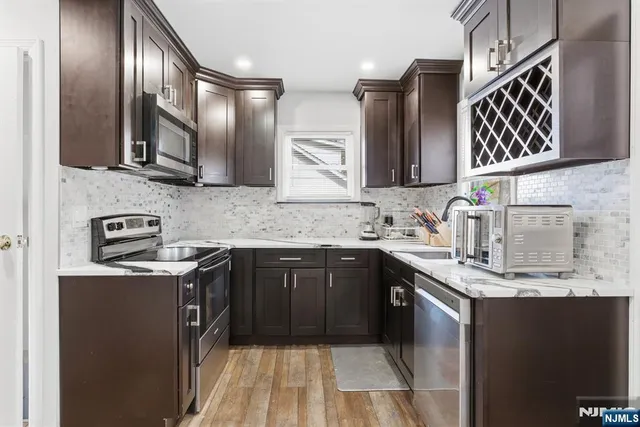 $550,000 | 8 John Street, Pine Brook, NJ 07058