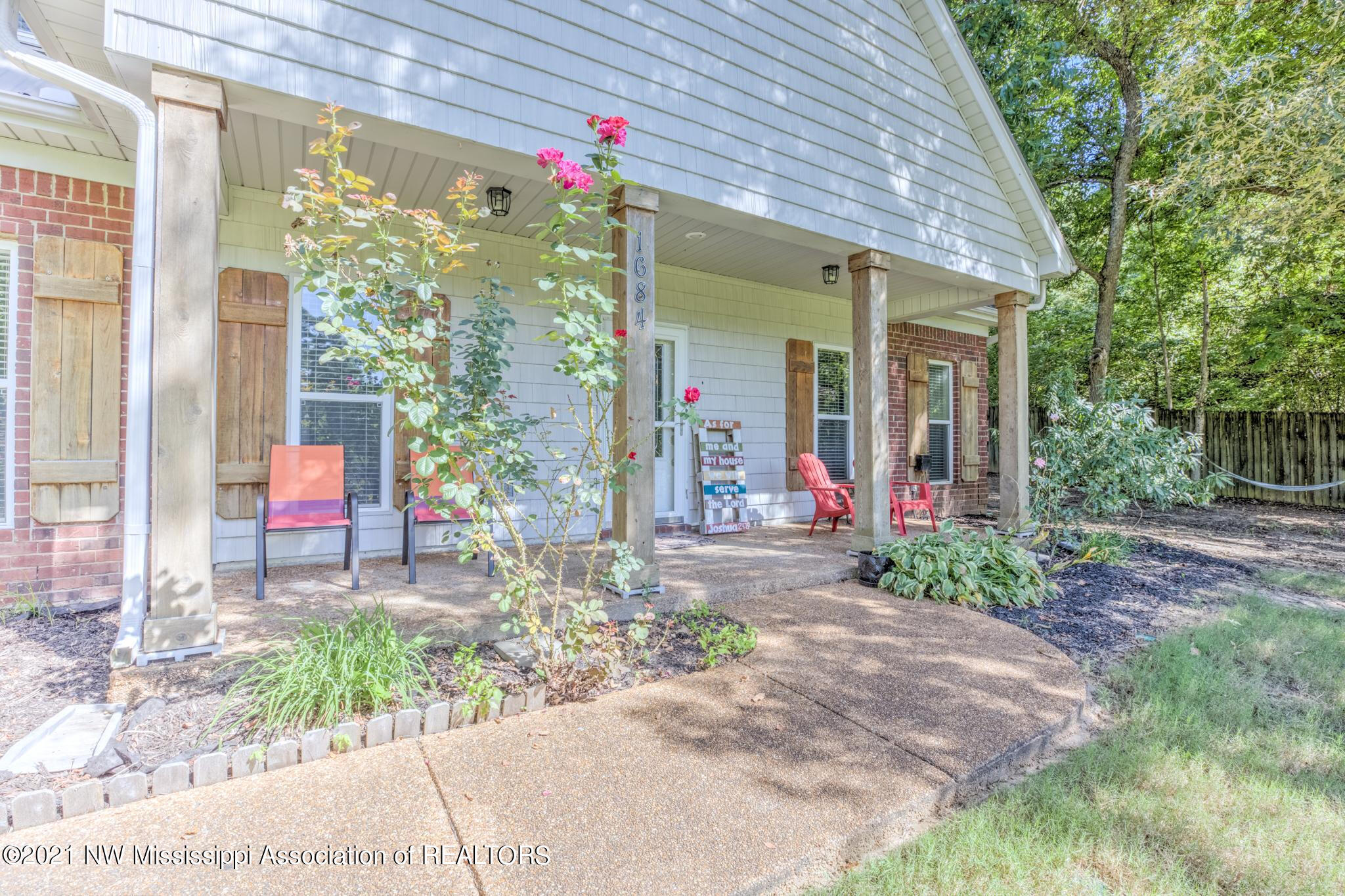 1684 Gwynn Road Nesbit, MS 38651 - Photo 1 of 25 00