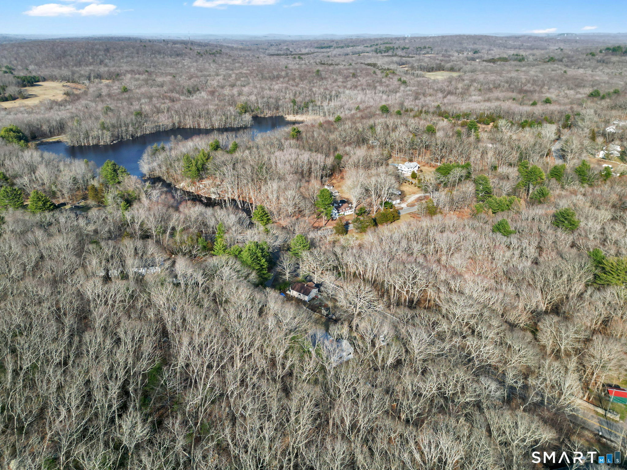 4 Whalehead Road Ledyard, CT 06335 - Photo 2 of 31