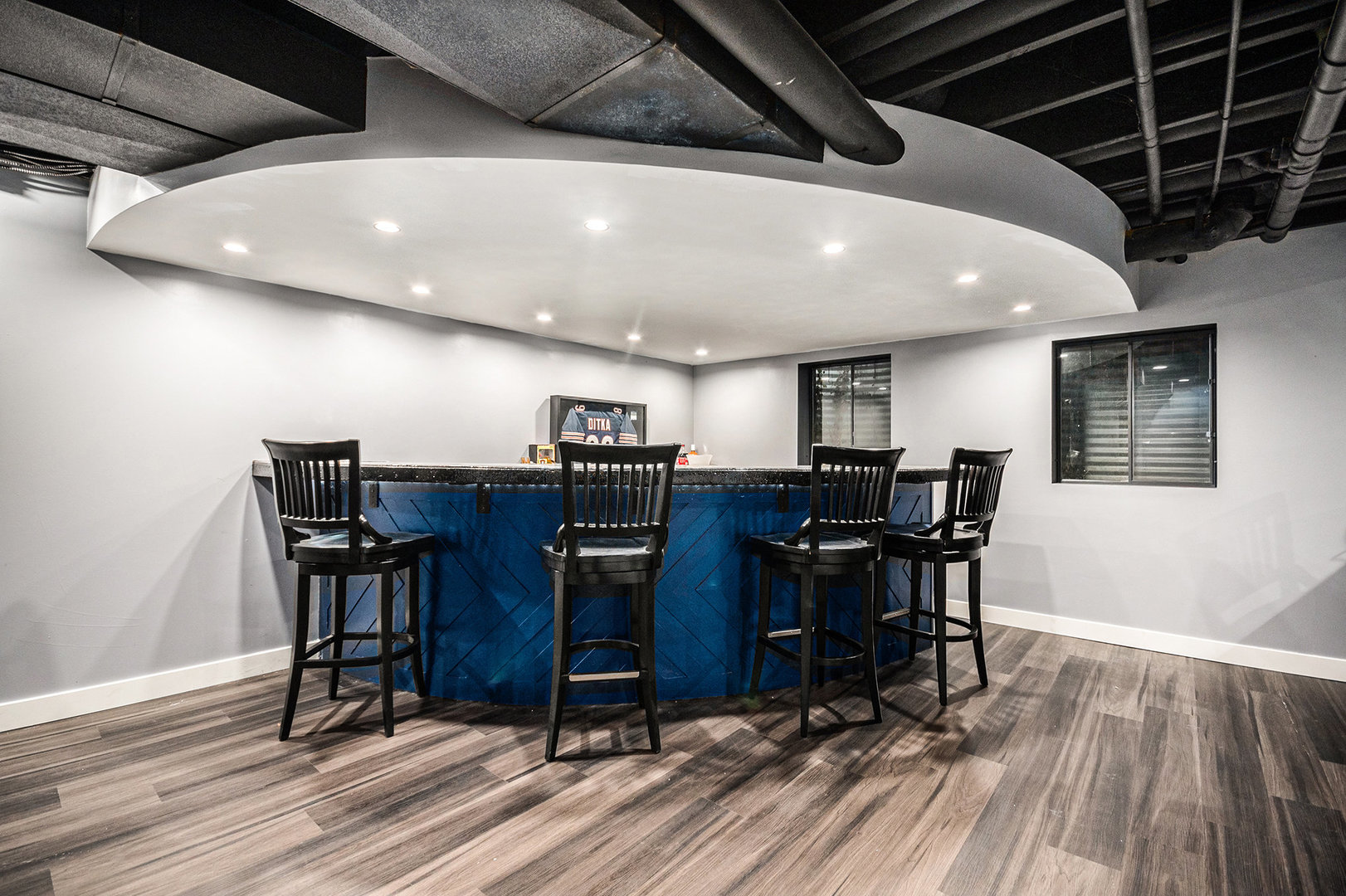3942 Broadmoor Circle Naperville, IL 60564 - Photo 19 of 25 a view of a dining room with furniture and wooden floor