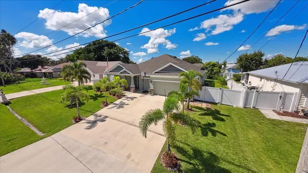 $1,500 | 343 Southeast Fisk Road, Port St. Lucie, FL 34984