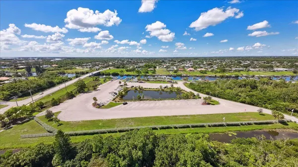 $1,500 | 343 Southeast Fisk Road, Port St. Lucie, FL 34984