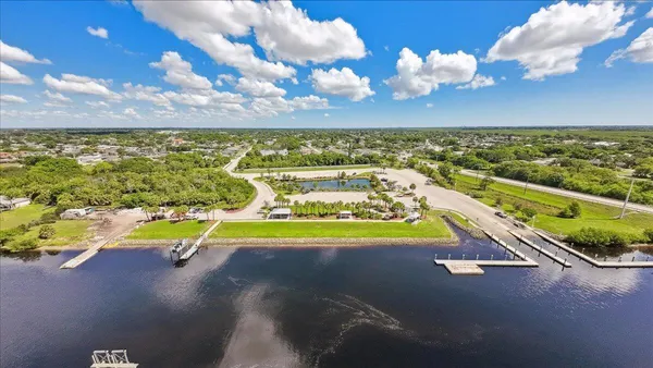 $1,500 | 343 Southeast Fisk Road, Port St. Lucie, FL 34984