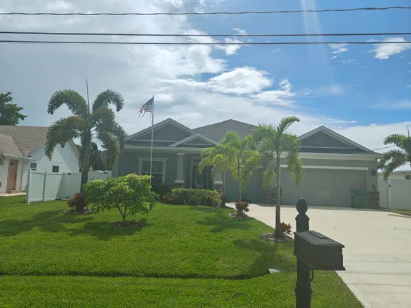 $1,500 | 343 Southeast Fisk Road, Port St. Lucie, FL 34984