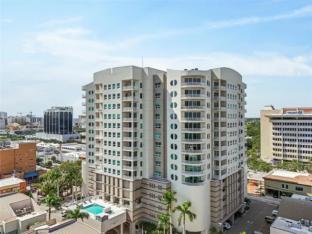 $1,129,000 | 1771 Ringling Boulevard, Unit 707, Sarasota, FL 34236