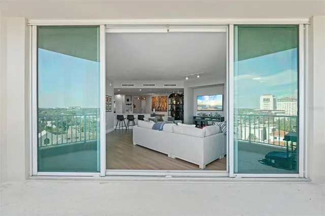 $1,129,000 | 1771 Ringling Boulevard, Unit 707, Sarasota, FL 34236