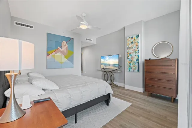 $1,129,000 | 1771 Ringling Boulevard, Unit 707, Sarasota, FL 34236