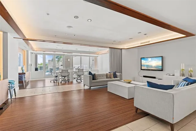 $1,129,000 | 1771 Ringling Boulevard, Unit 707, Sarasota, FL 34236