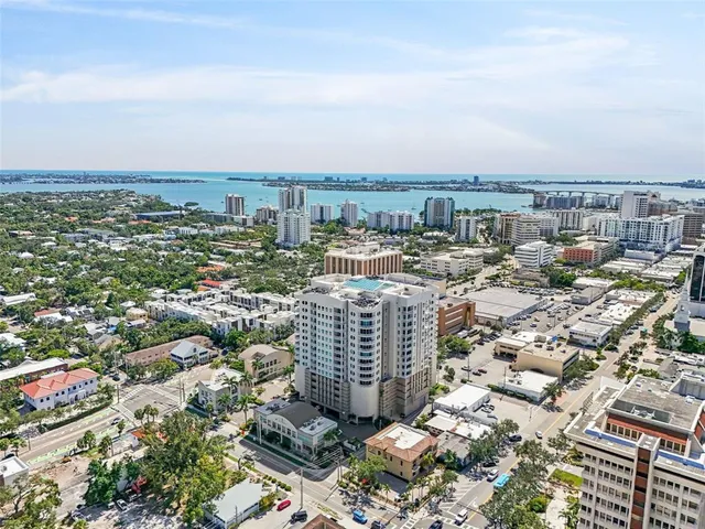 $1,129,000 | 1771 Ringling Boulevard, Unit 707, Sarasota, FL 34236