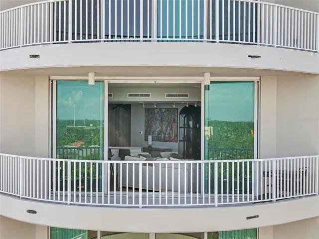 $1,129,000 | 1771 Ringling Boulevard, Unit 707, Sarasota, FL 34236