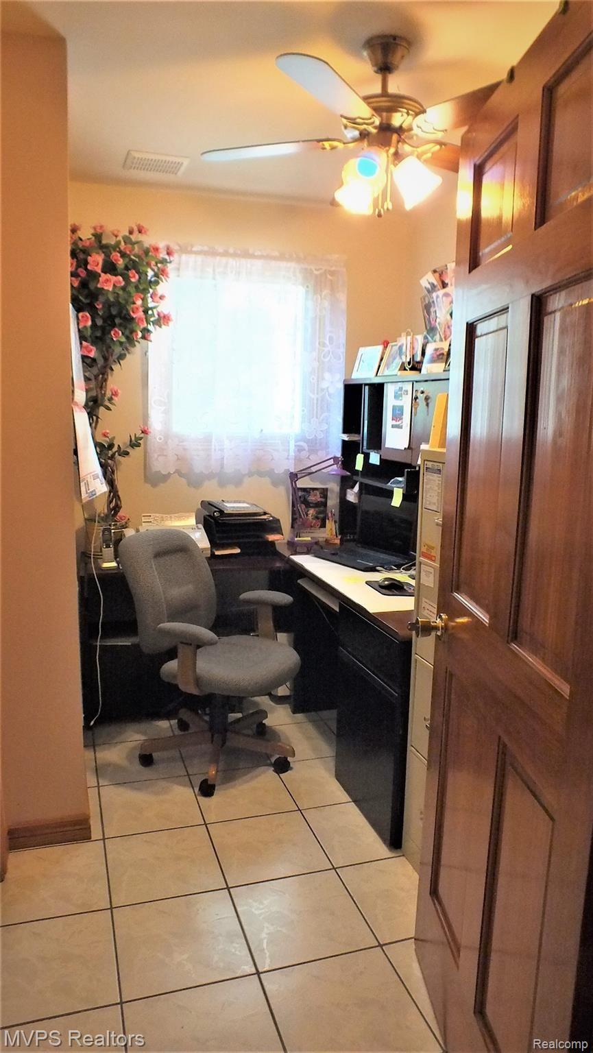 39555 Ryan Road Sterling Heights, MI 48310 - Photo 23 of 45 Laundry room currently used as office