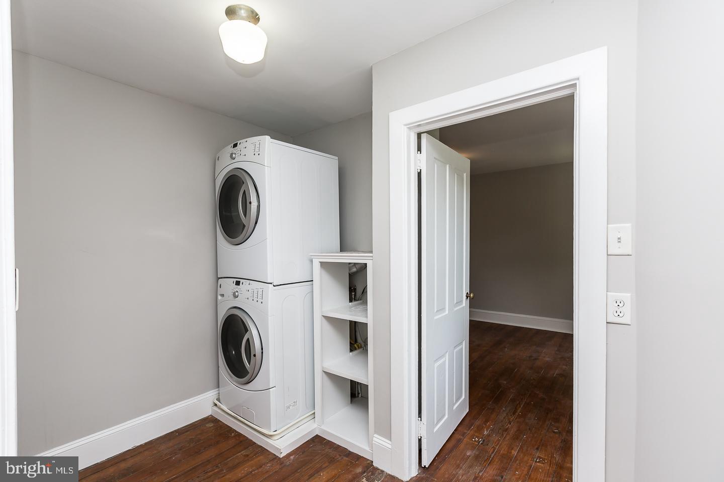 337 Righters Mill Road Gladwyne, PA 19035 - Photo 33 of 41 a view of kitchen with washer and dryer