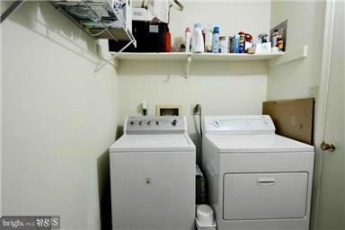 10169 Oakton Terrace Road, Unit 10169 Oakton, VA 22124 - Photo 10 of 14
