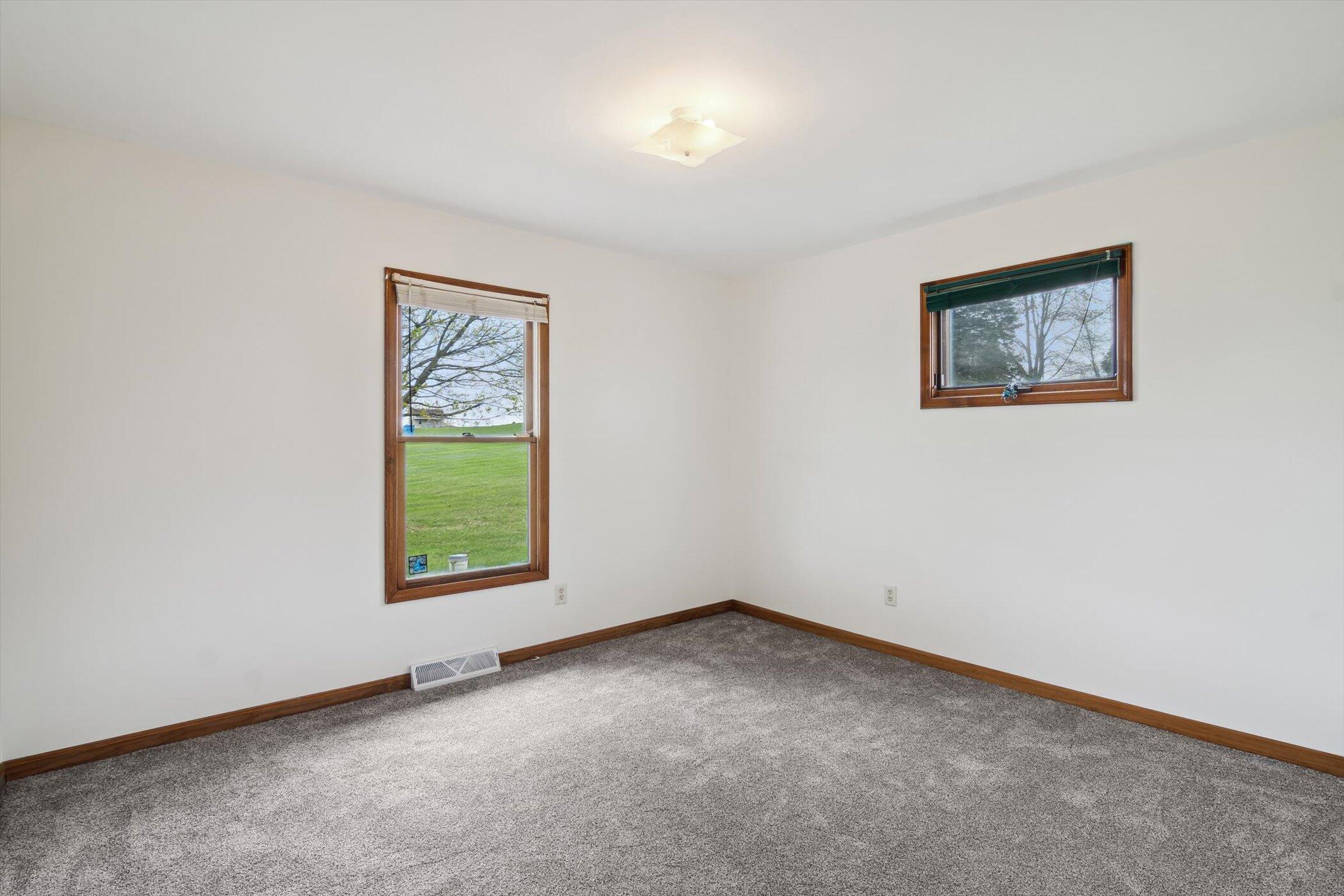 7996 Cain Road Jackson, MI 49201 - Photo 23 of 29 26-7996-Cain-Rd-Jackson-MI-49201-WindowS
